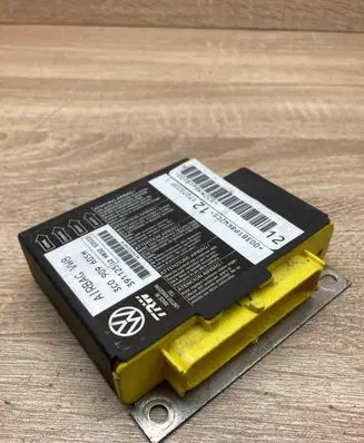 Volkswagen PASSAT B6 Airbag control unit/module 3C0909605M 391125