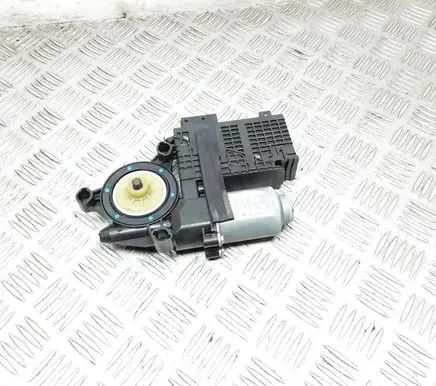 Citroen C4 I Picasso Front door window regulator motor 9682495780 400962E