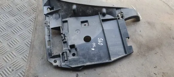 Volvo S80 Front bumper mounting bracket 08693042