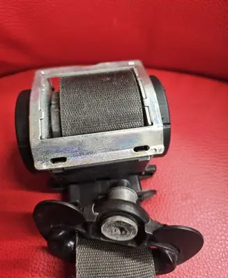 BMW 6 E63 E64 Front seatbelt 602321100 040909