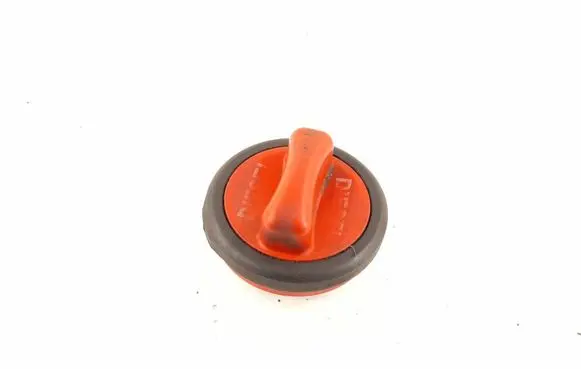 Mercedes-Benz B W245 Fuel tank filler cap 2204700605 2204700705
