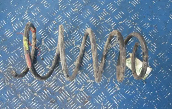 Renault Megane I Front coil spring