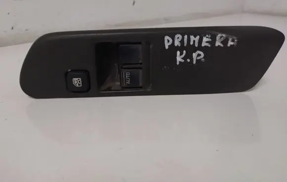Nissan Primera Electric window control switch