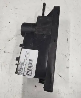 Mercedes-Benz E W210 Central locking vacuum pump 0132006364 00220629010