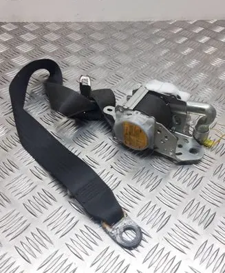 Toyota RAV 4 (XA30) Front seatbelt 7Q1410P 729767