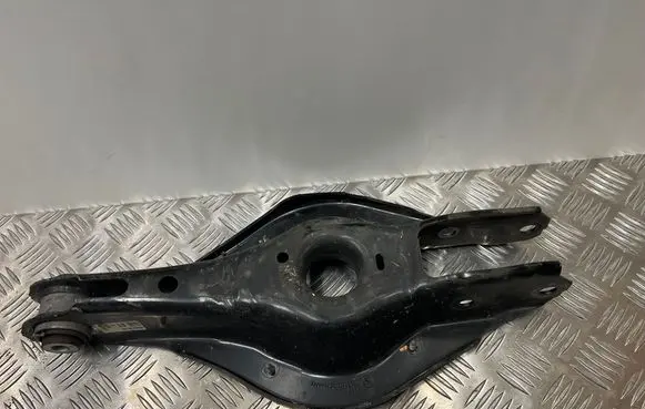 Rear upper control arm/wishbone