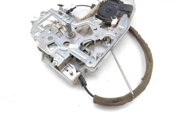 Opel Movano B Loading door lock 8200766891