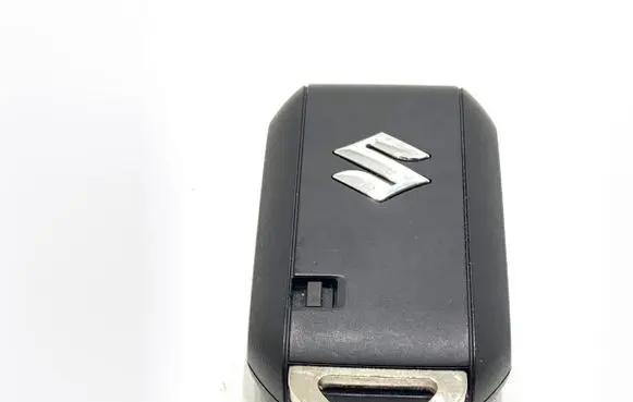 Suzuki Swift IV Ignition key/card 