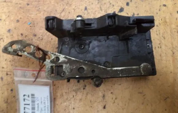 Fiat Tipo Front door lock