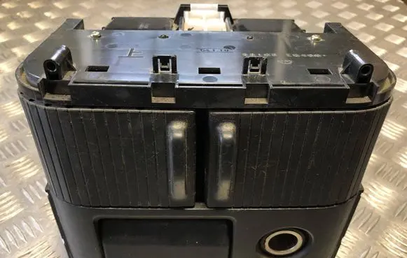 Nissan X-Trail T30 Ashtray (rear) 68108EQ460 68108EQ400 104119