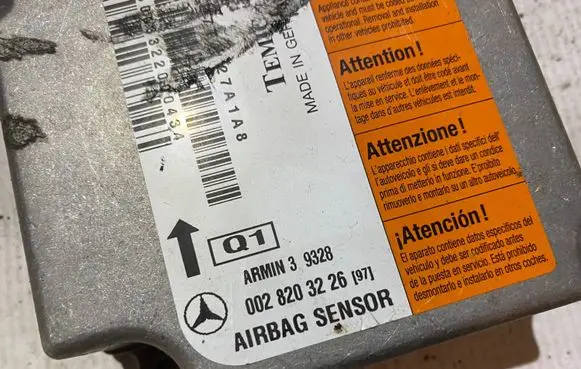 Mercedes-Benz E W210 Airbag control unit/module 0028203226 A0028203226