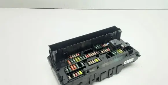BMW 5 GT F07 Fuse module 9210861