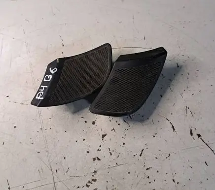 Audi A4 S4 B6 8E 8H Front door high frequency speaker 8E0035424