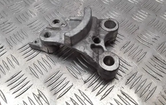 Honda Civic Gearbox mounting bracket