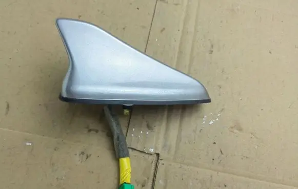 Hyundai Tucson TL Aerial GPS antenna D7300Y3Y