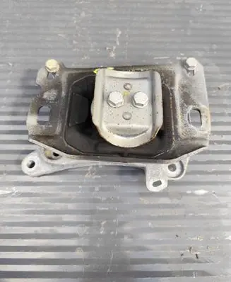 Citroen C5 Aircross Gearbox mounting bracket 9813721980