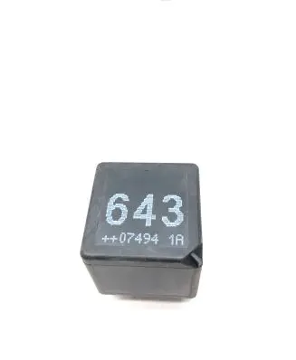 Audi A6 S6 C6 4F Other relay 8K0951253 V23136B6X72