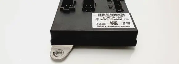 Mercedes-Benz E W211 Comfort/convenience module 2115452132