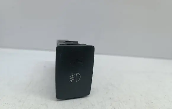 Hyundai Getz Fog light switch 937401C500