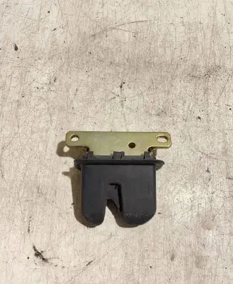 Audi A4 S4 B6 8E 8H Tailgate/trunk/boot lock/catch/latch 8E5827520