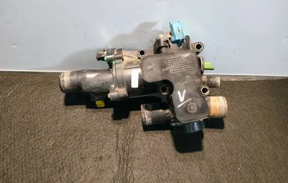 Ford Focus Thermostat/thermostat housing 9646439080 51353