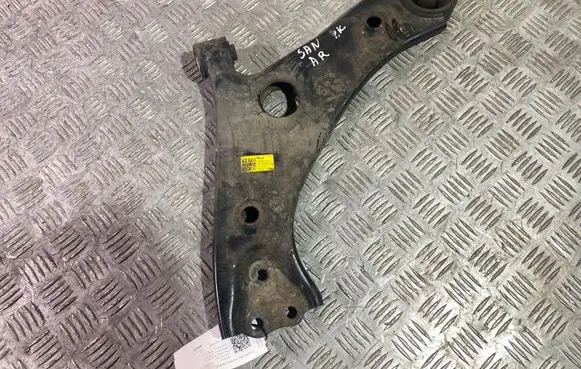 Hyundai Santa Fe Front lower control arm/wishbone