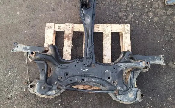 Toyota Corolla Verso AR10 Front subframe