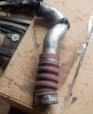 BMW X5 E70 Intercooler hose/pipe 779629103 7796291