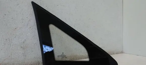 Mercedes-Benz Vito Viano W639 Front triangle window/glass A6396736405 6396736405