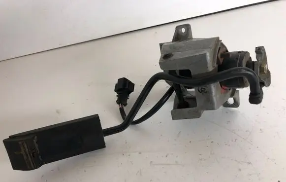 Audi A6 S6 C4 4A Accelerator throttle pedal 0205001032 028907475B
