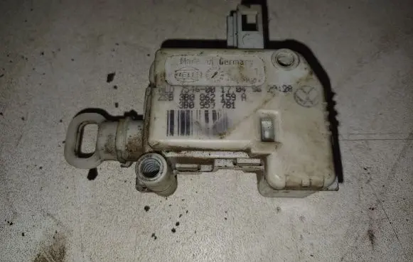 Audi A6 S6 C5 4B Tailgate boot lock/latch motor 3B0862159A 3B0953781