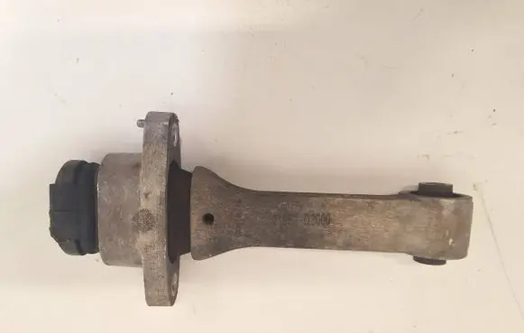Hyundai Tucson TL Gearbox mounting bracket 21951-D3000