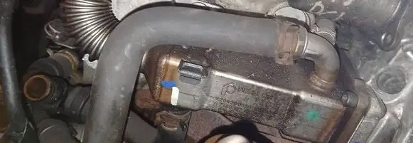 Renault Scenic II - Grand scenic II EGR valve cooler H7700107471
