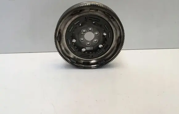 Skoda Scala Dual mass flywheel 04E105266K
