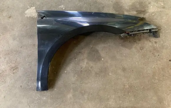 Renault Laguna III Fender