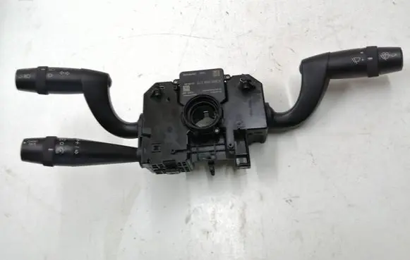 Wiper turn signal indicator stalk/switch