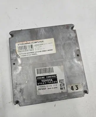 Toyota Avensis Verso Engine control unit/module 8966144300 1758005123