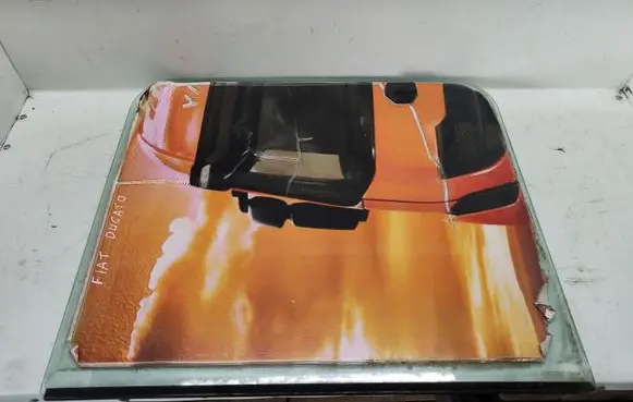 Fiat Ducato Sliding door window/glass 