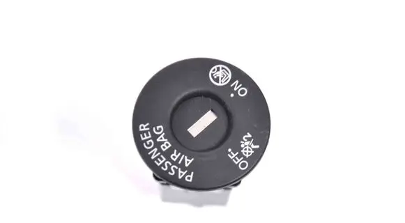 Passenger airbag on/off switch