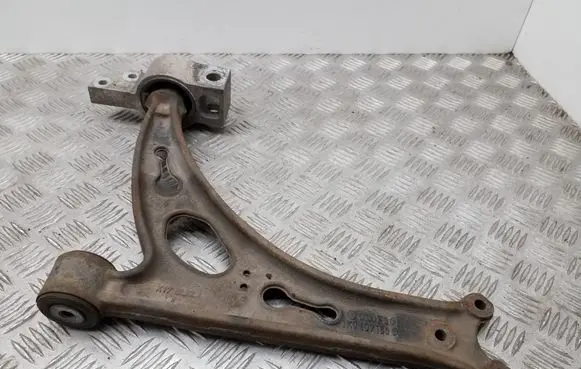 Front lower control arm/wishbone