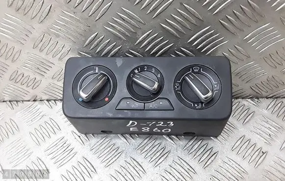 Audi A1 Climate control unit 8xa820045a
