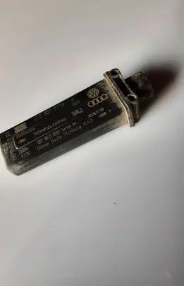 Audi A8 S8 D3 4E Tire pressure sensor 4E0907277B