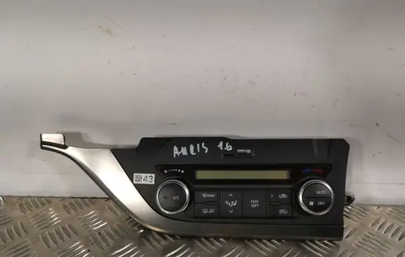 Toyota Auris E180 Climate control unit 5590002430