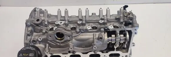 Mercedes-Benz B W247 Engine head A2820106701