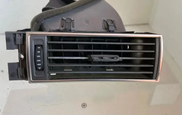 Audi A6 S6 C6 4F Dashboard side air vent grill/cover trim 4F1820902B
