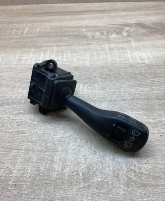 BMW 5 E39 Wiper control stalk 8363669 01204020