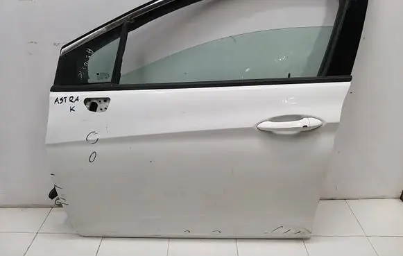 Opel Astra K Front door