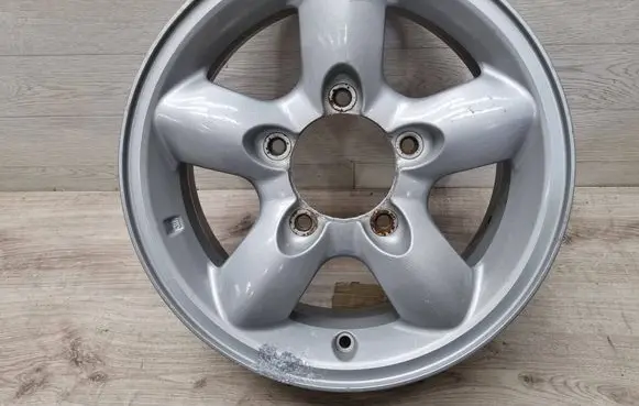 Suzuki Jimny R15 alloy rim 