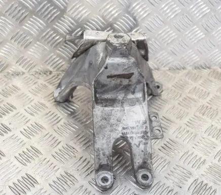 Audi A4 S4 B9 8W Engine mounting bracket 8W0199308A