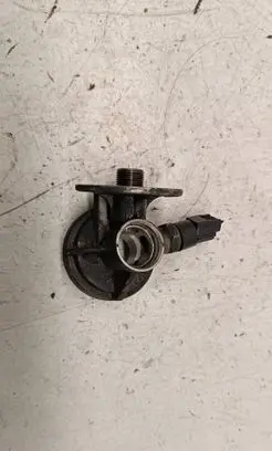 Renault Scenic II - Grand scenic II Oil filter mounting bracket 